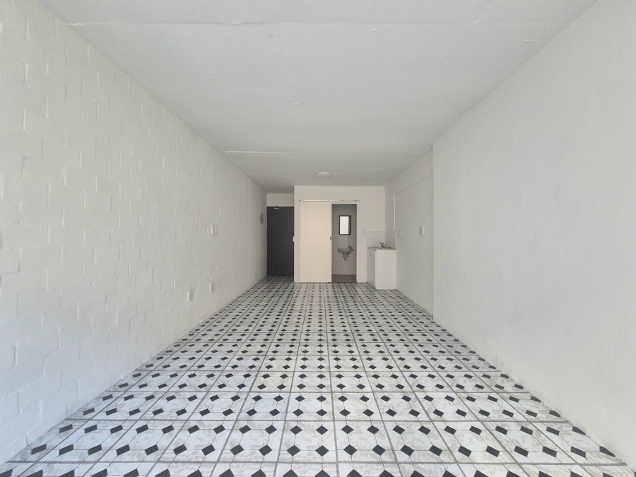 1 Bedroom Property for Sale in Wynberg Western Cape